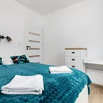 Aparthotel Little Laguna & Gym By Renters 4*